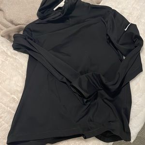 ✨ nike dri fit pullover